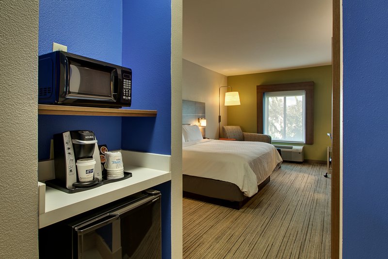 HOLIDAY INN EXP STES AUSTELL