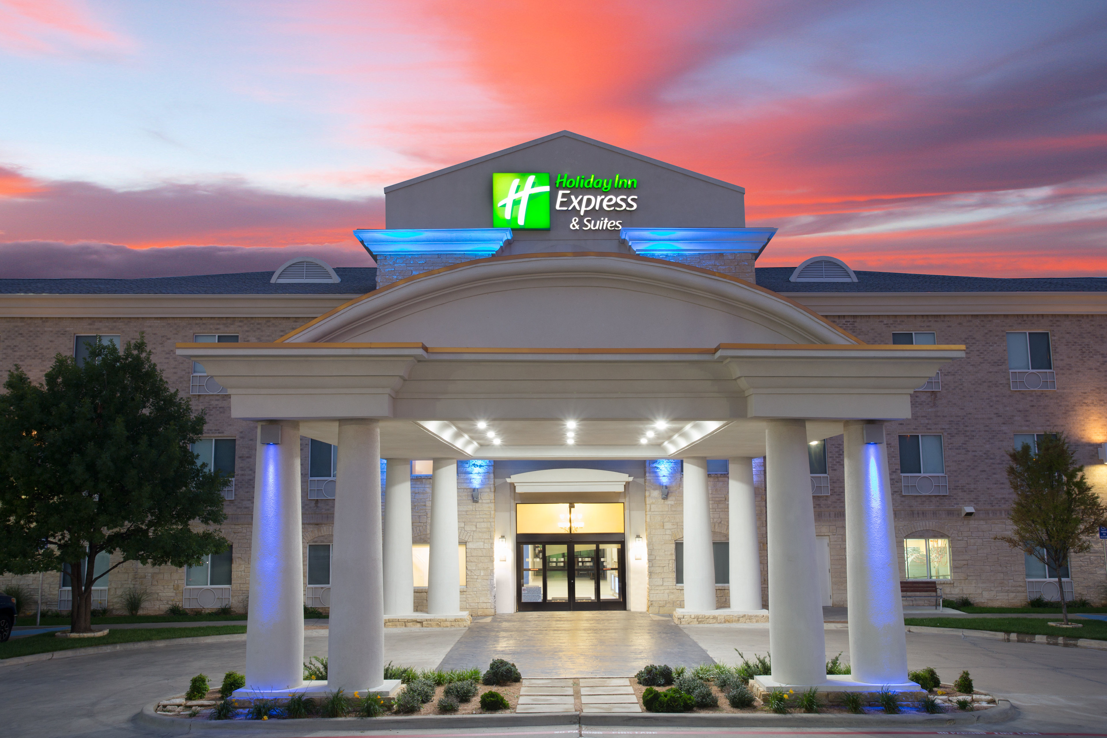 Holiday Inn Express Hotel and Suites