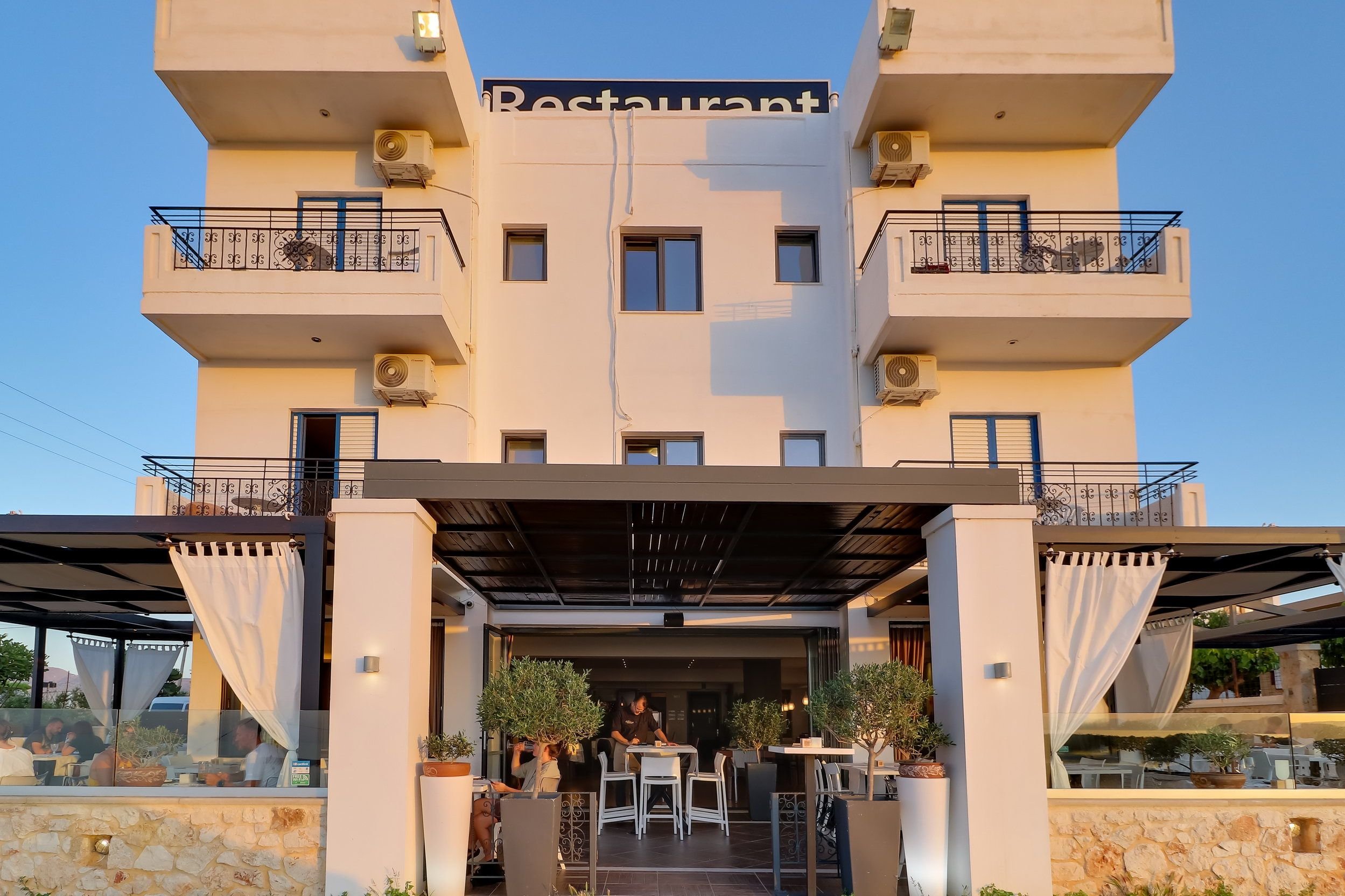 Alexis Hotel