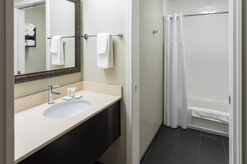 Staybridge Suites Omaha West