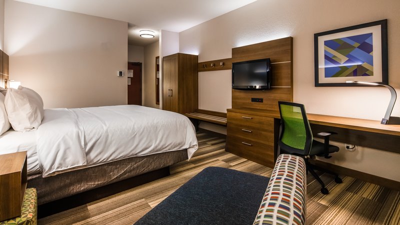 HOLIDAY INN EXP STES NORTHVILL