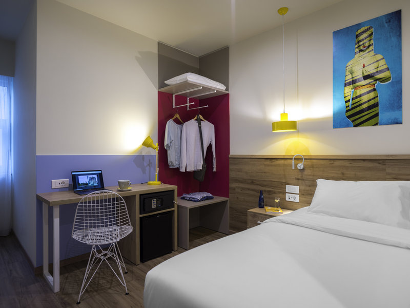 Ibis Styles Athens Routes