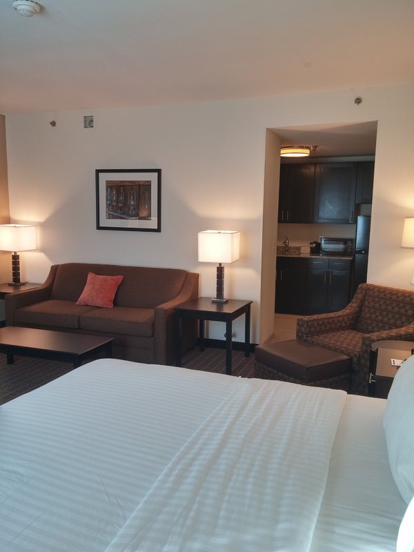 Holiday Inn Express and Suites Denver West – Golden