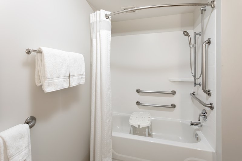 Holiday Inn Express and Suites Minneapolis-Dwtn (Conv Ctr)