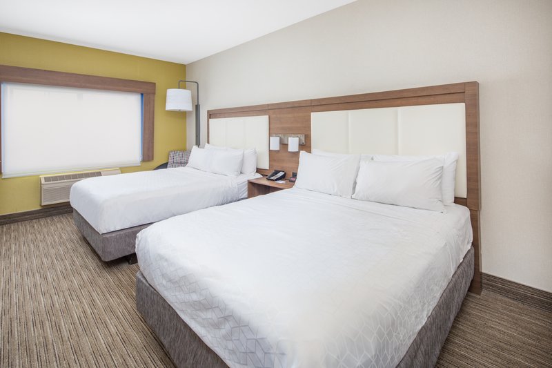 2 QUEEN BEDS NONSMOKING