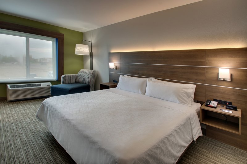 HOLIDAY INN EXP STES WAUKEGAN