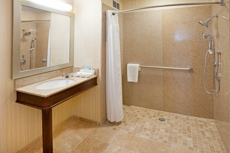 HOLIDAY INN EX STES EAGLE PASS