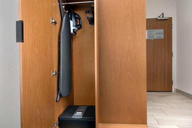 Guest Room - In-Room Safe