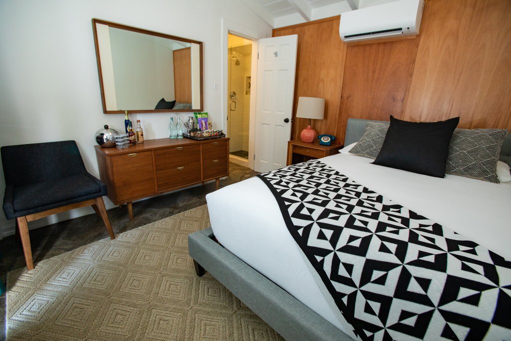 Guest photo