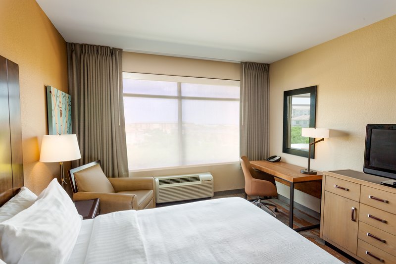 HOLIDAY INN NW SEAWORLD AREA