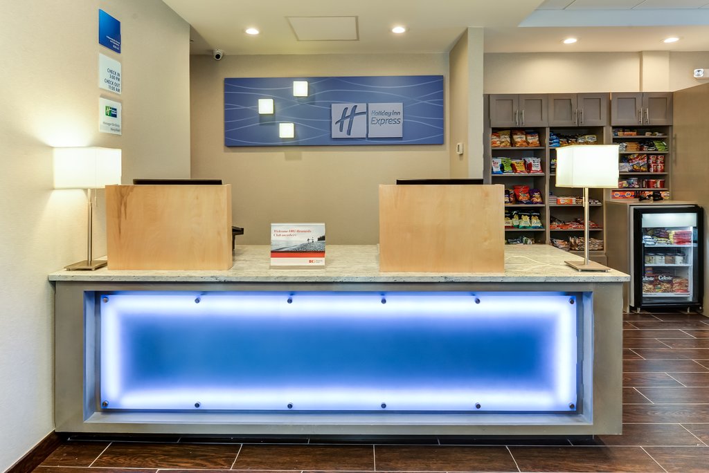 Hotel Lobby - Minutes from NIH,NOAA, FDA ,Hospitals & Colleges