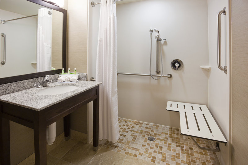 Holiday Inn Express and Suites Willmar