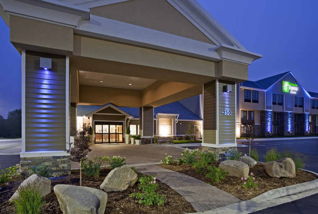 The Holiday Inn Express and Suites in Willmar, MN