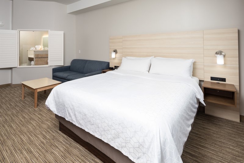 Holiday Inn Express and Suites Portage
