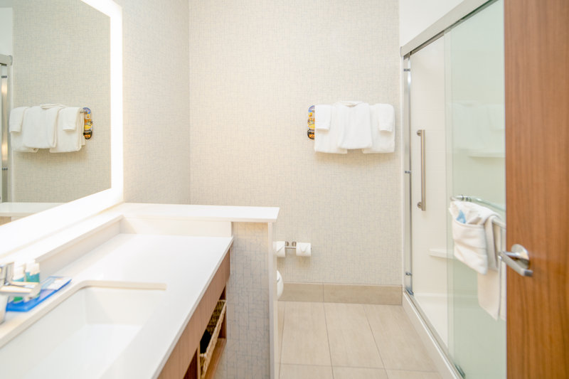 HOLIDAY INN EXPRESS KEWEENAW