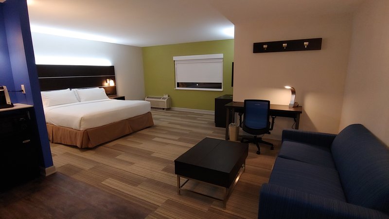 HOLIDAY INN EXP ROLLING MEADOW