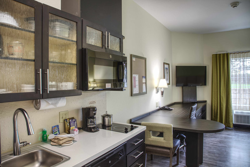 Candlewood Suites Austin North 290 & I-35
