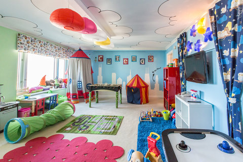 Kids Clubroom