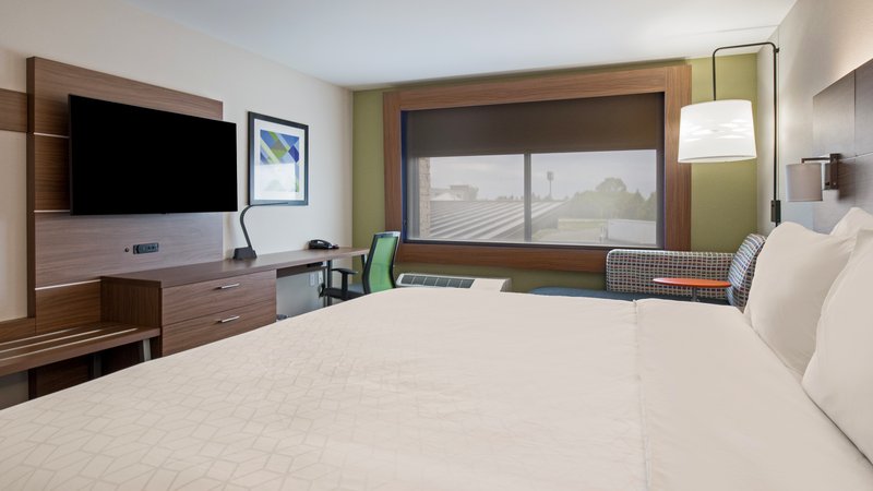 Holiday Inn Express and Suites Racine