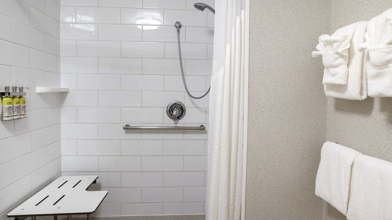 KING MOBIL ACCESSIBLE ROLL IN SHWR NOSMK