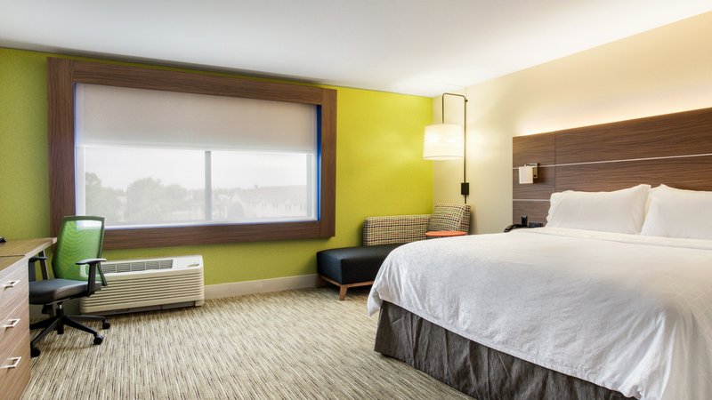 Holiday Inn Express and Suites Racine