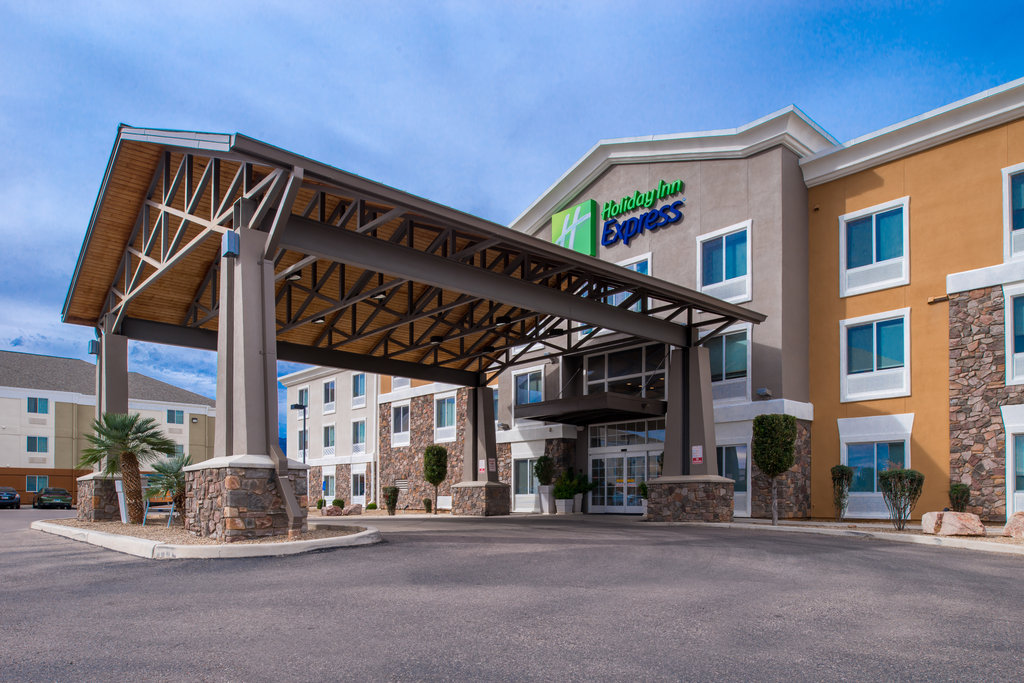 Hotel Exterior Main Entrance Day