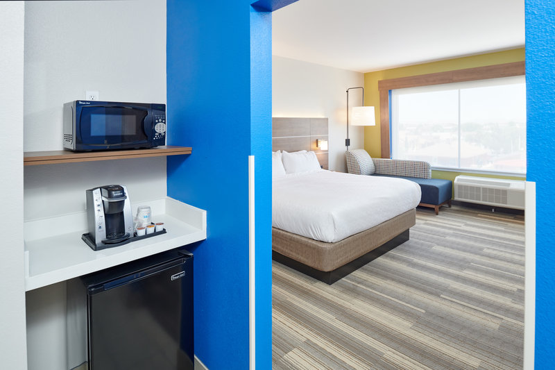 Holiday Inn Express and Suites El Paso East
