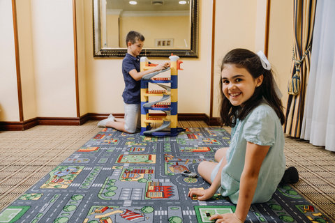 Kinderzimmer mit Spielzeug