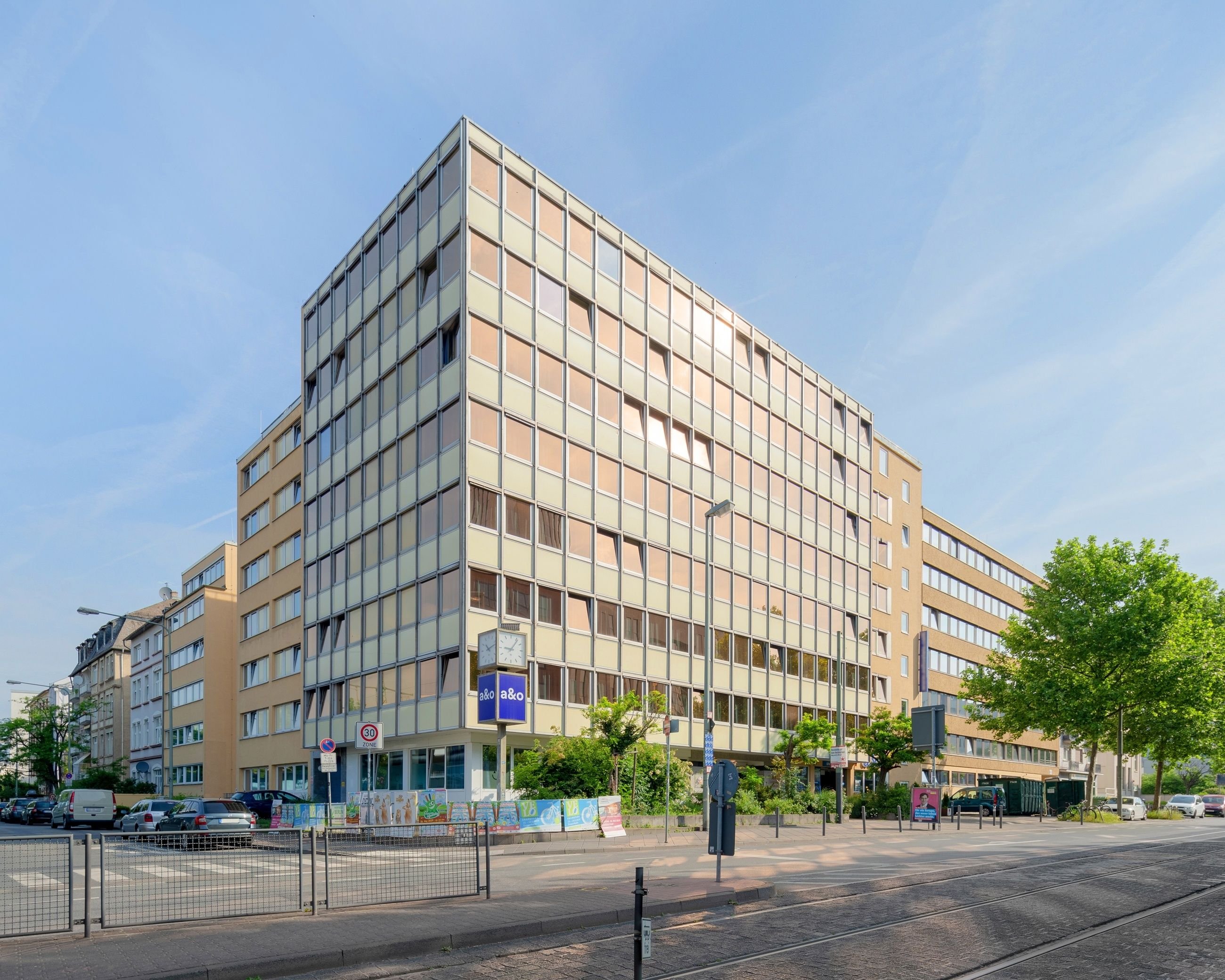 A&O Frankfurt Galluswarte