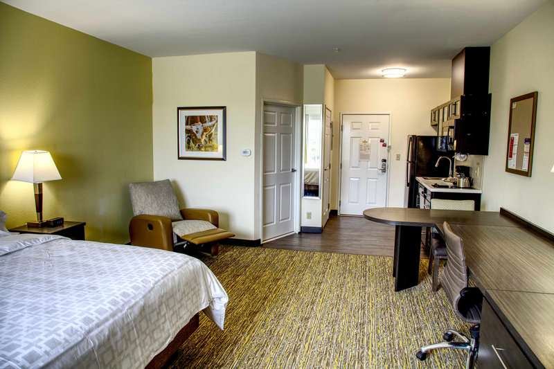Candlewood Suites Austin North 290 & I-35