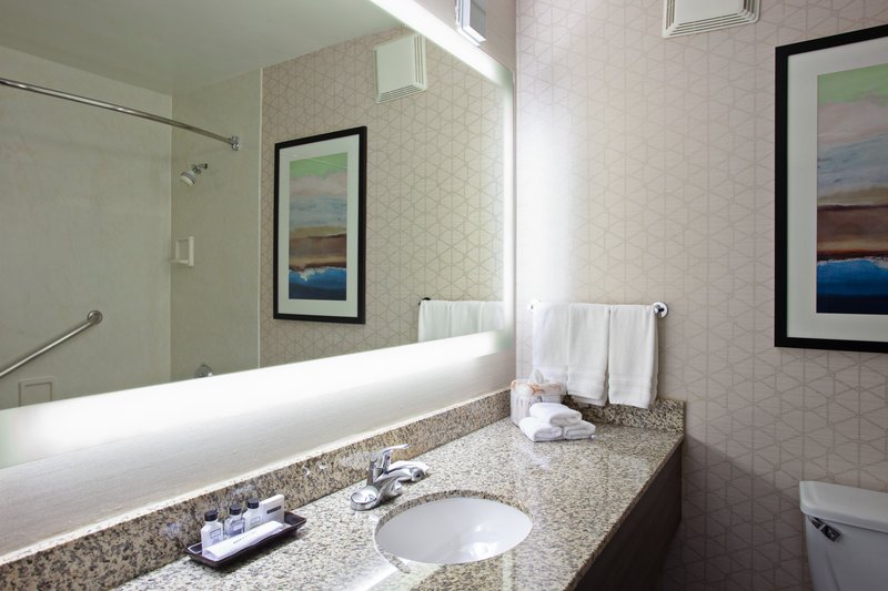 CROWNE PLAZA OAKLAND SOUTH