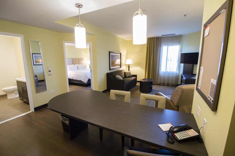 Candlewood Suites – Military Building 9090