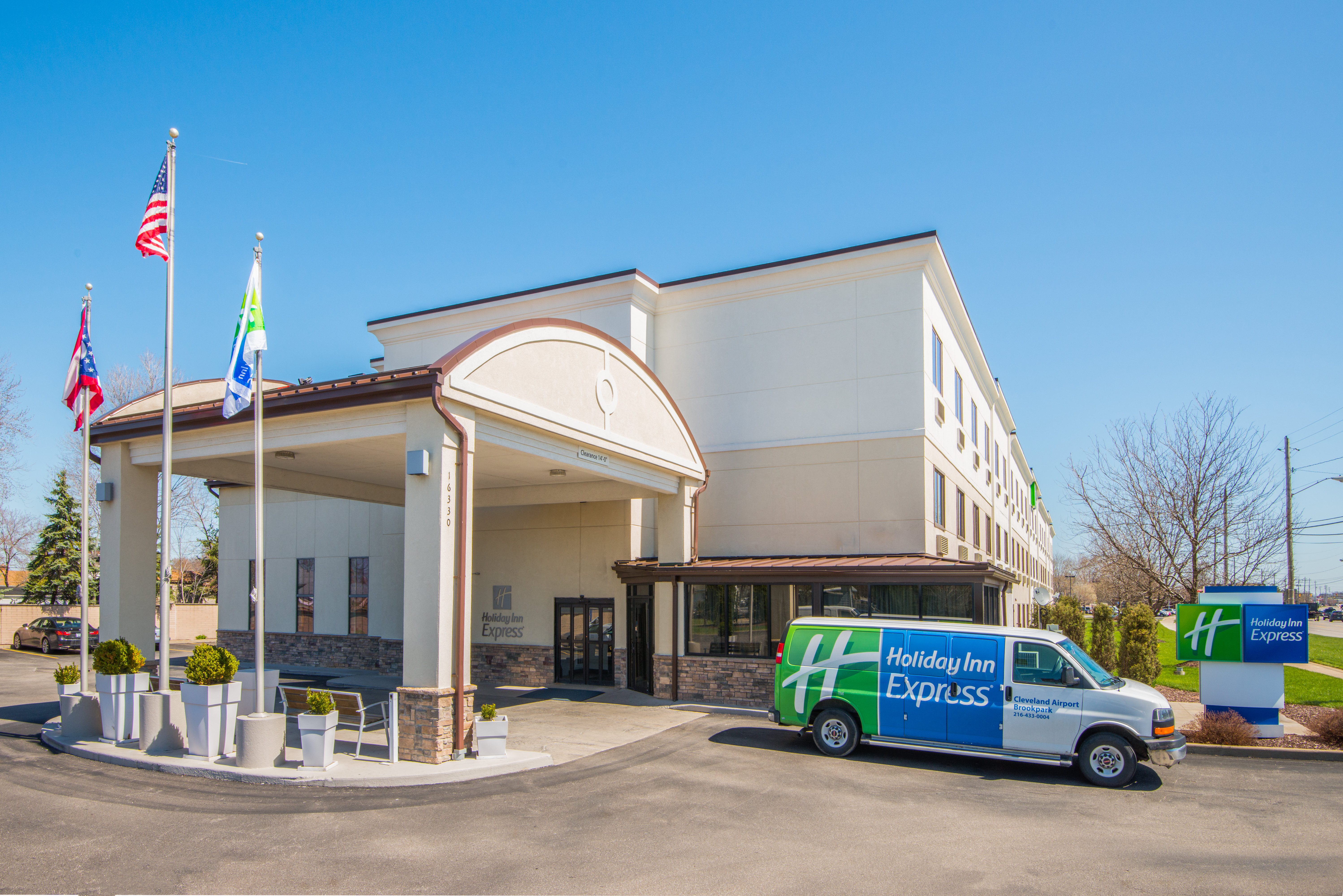 Holiday Inn Express Brook Park
