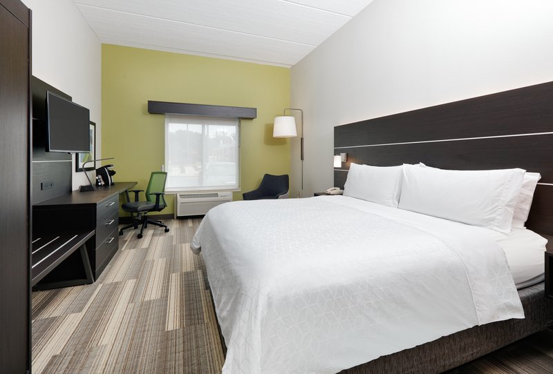 HOLIDAY INN EXP AND STES I-16
