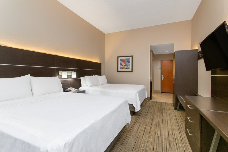2 QUEEN BEDS NONSMOKING