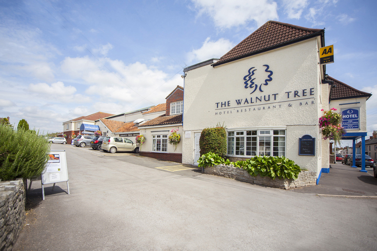 Walnut Tree Hotel
