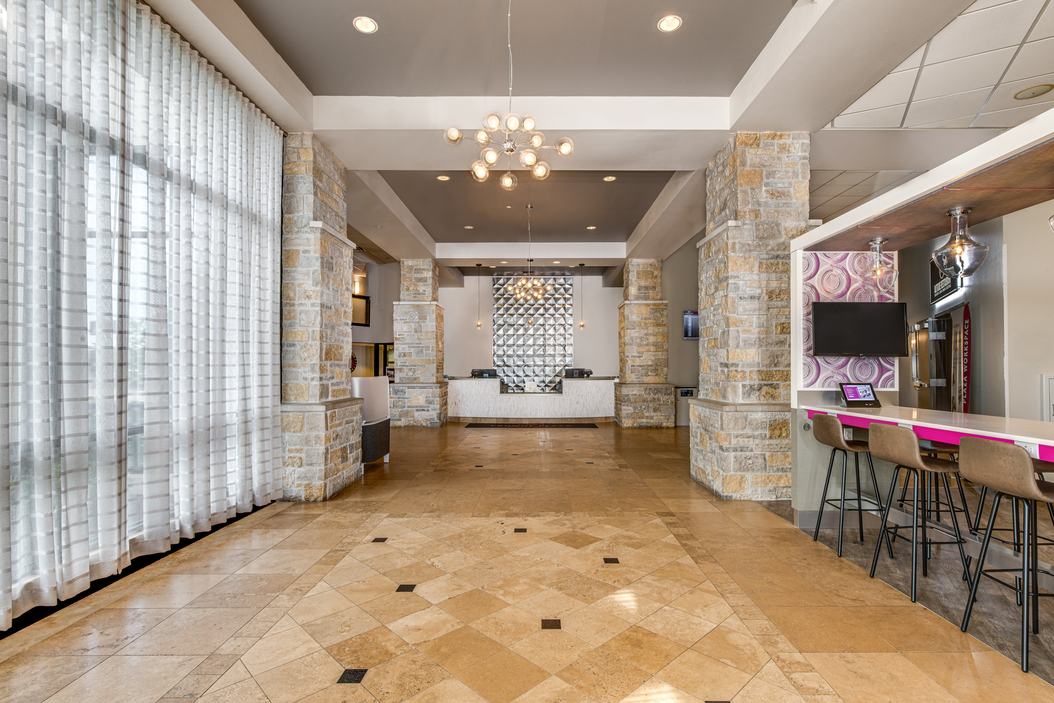 Crowne Plaza Milwaukee South