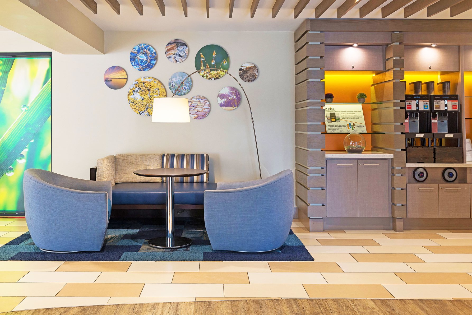 Enjoy complimentary coffee and night time tea service in our lobby