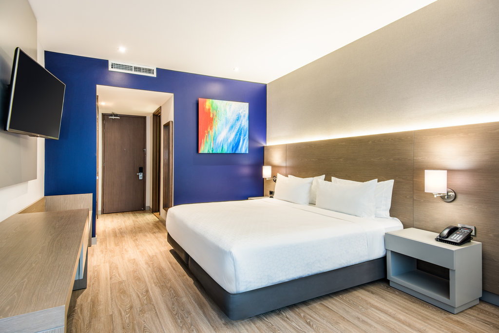 Holiday Inn Express BOGOTA - PARQUE LA 93 - Tap to explore photos