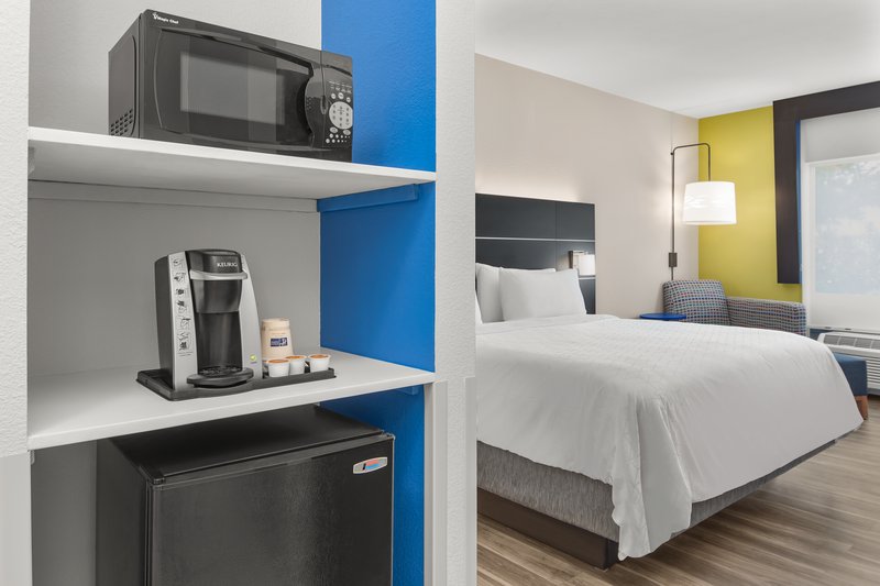 HOLIDAY INN EXP HARDEEVILLE