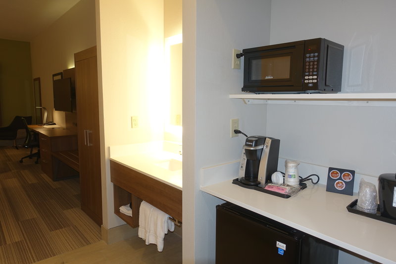 Holiday Inn Express and Suites Brentwood