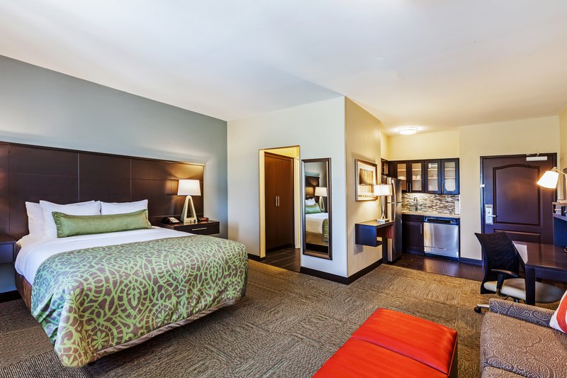 Staybridge Suites Fort Worth – Fossil Creek