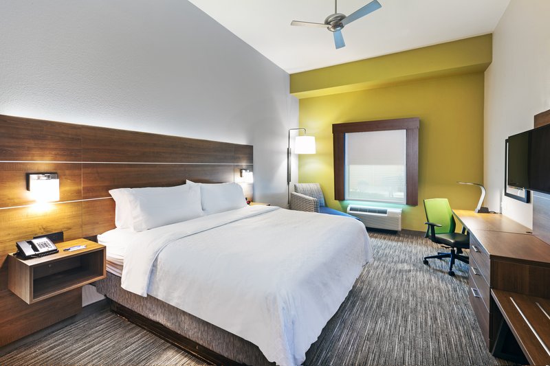HOLIDAY INN EXP STES PORT ARTH