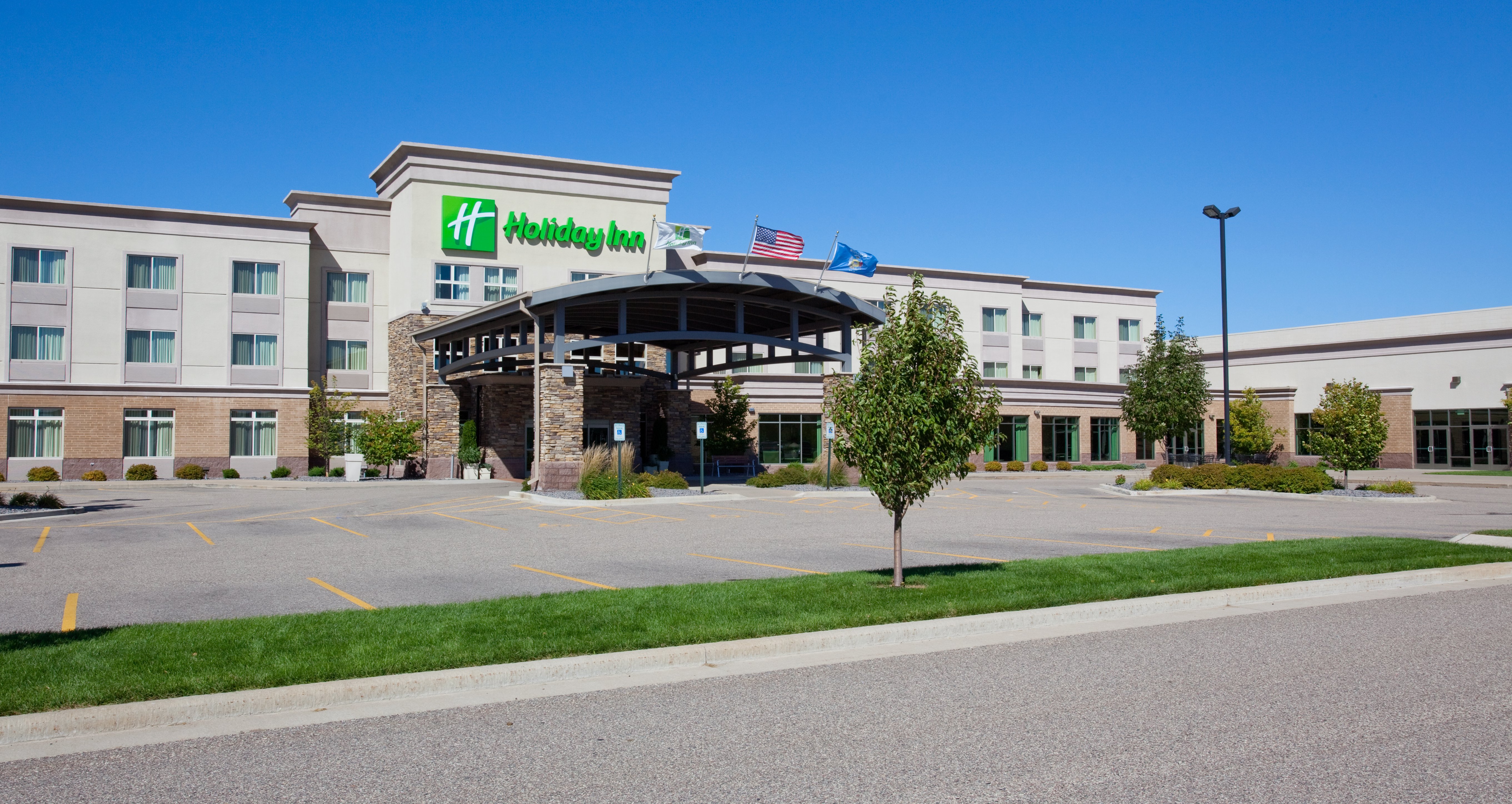 Holiday Inn & Convention Center