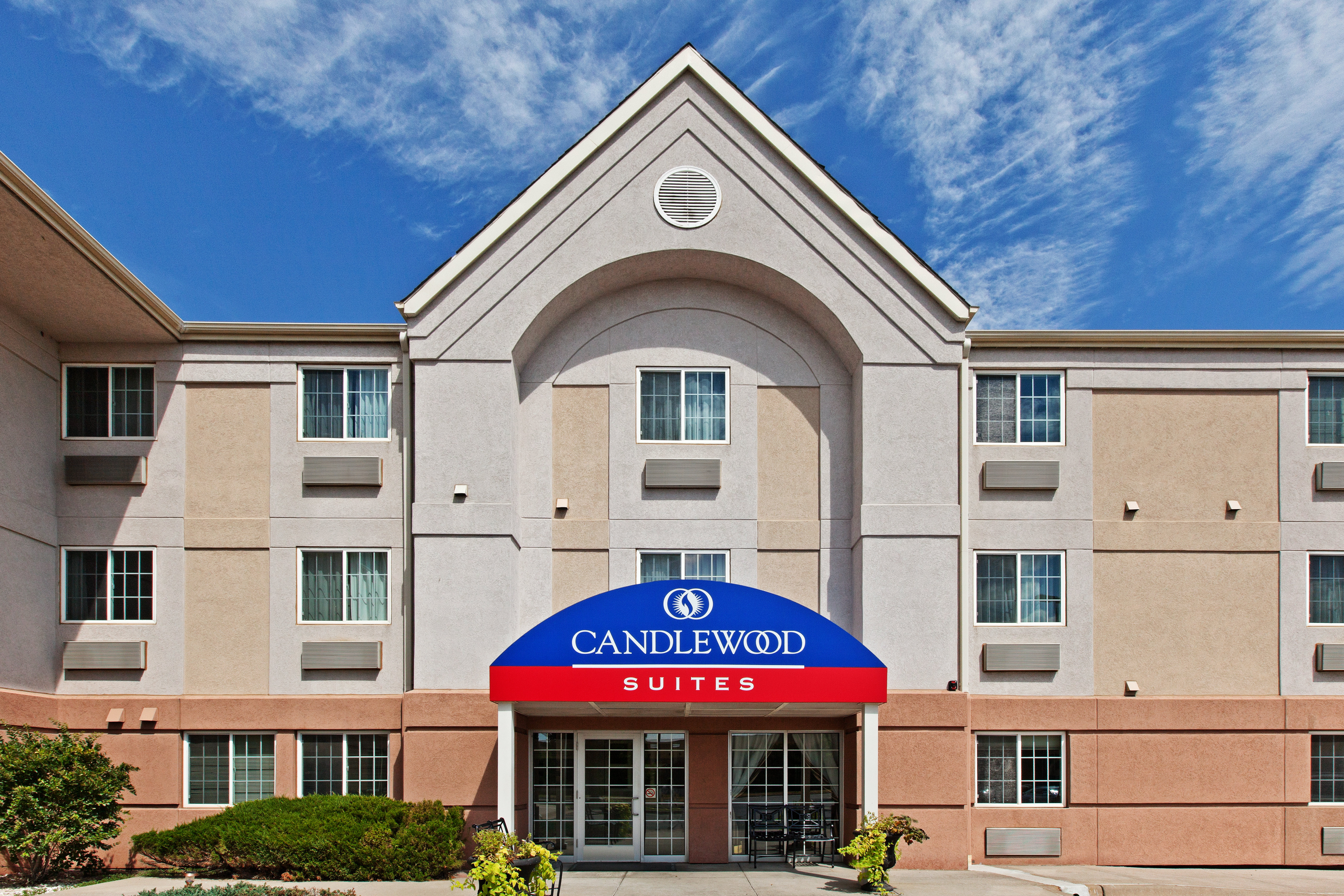Candlewood Suites Wichita Airport