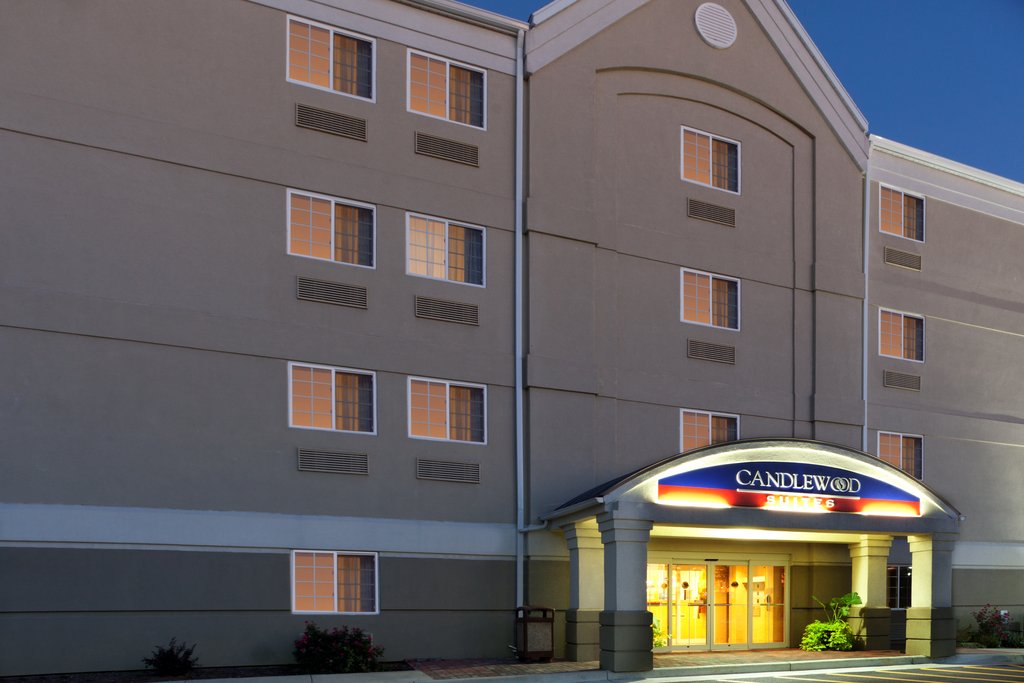 Hotel Winchester, VA Exterior