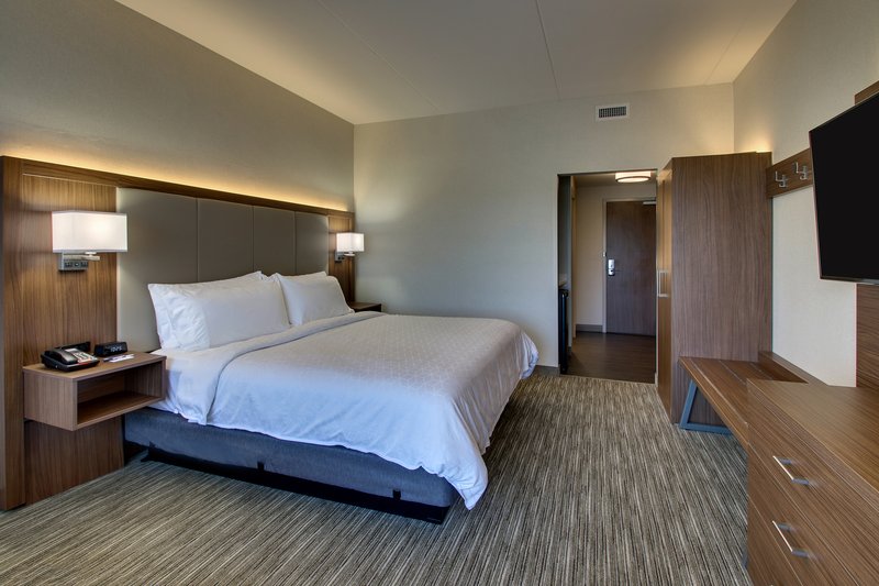 Holiday Inn Express and Suites Findlay North