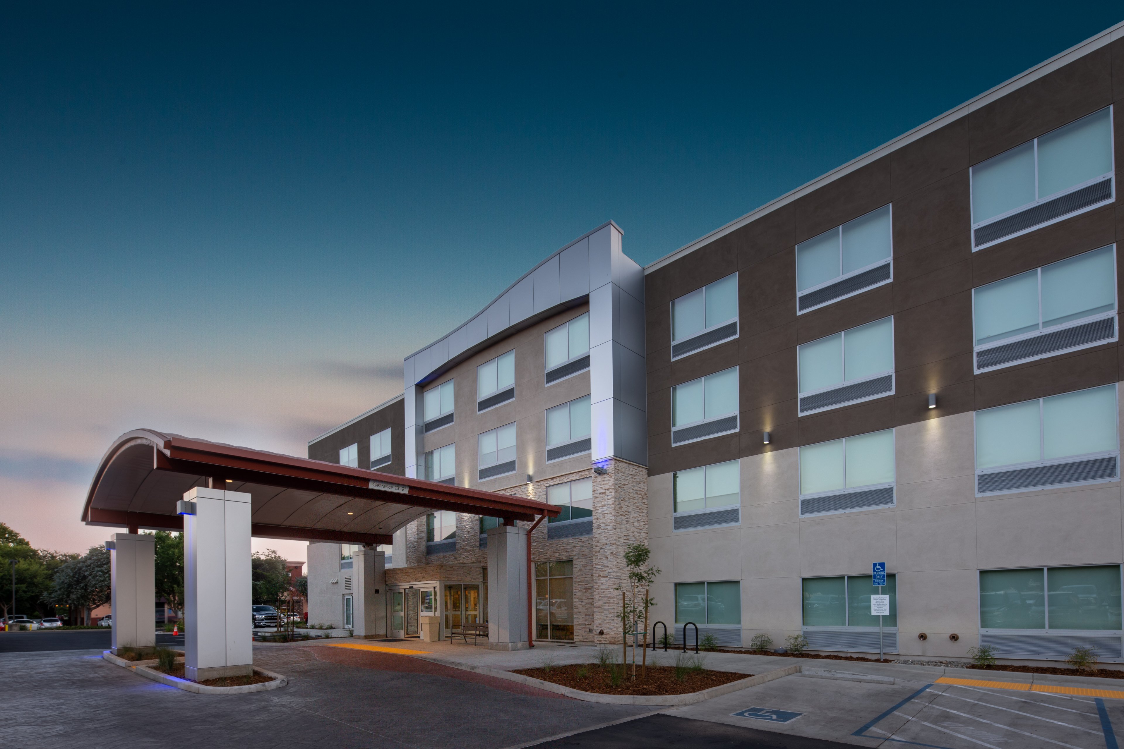 Holiday Inn Express & Suites Chico