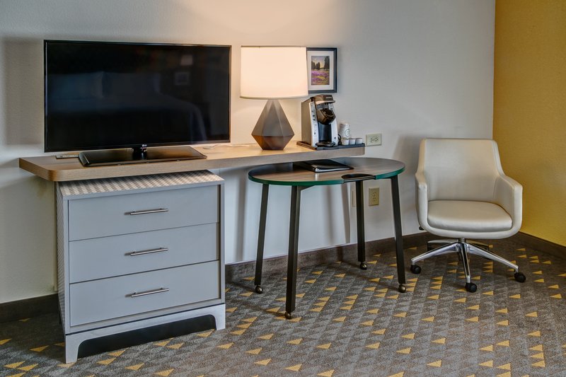 HOLIDAY INN ROCKY MOUNT