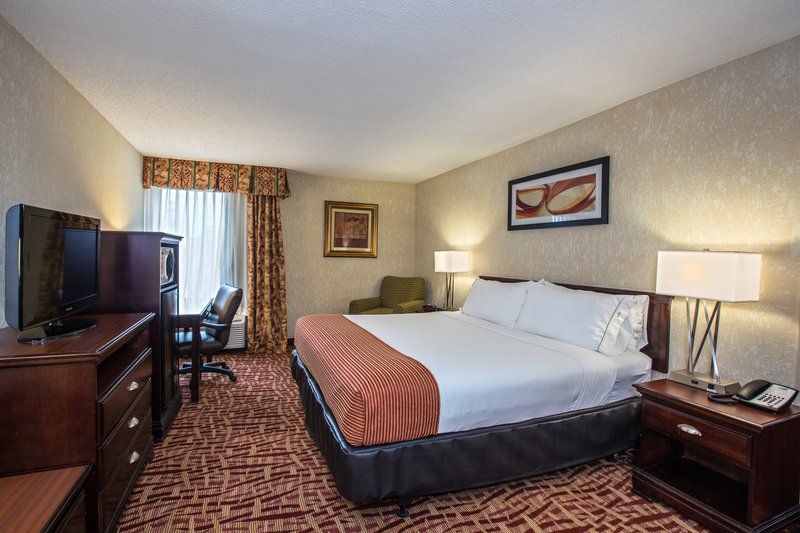 HOLIDAY INN EXP STES CORINTH
